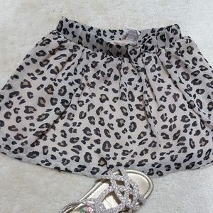 Leopard print super cute skirt!
